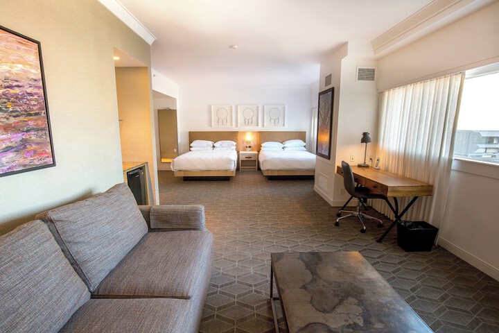 Room 47 of 79