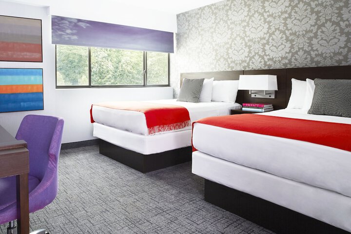 Room 15 of 32