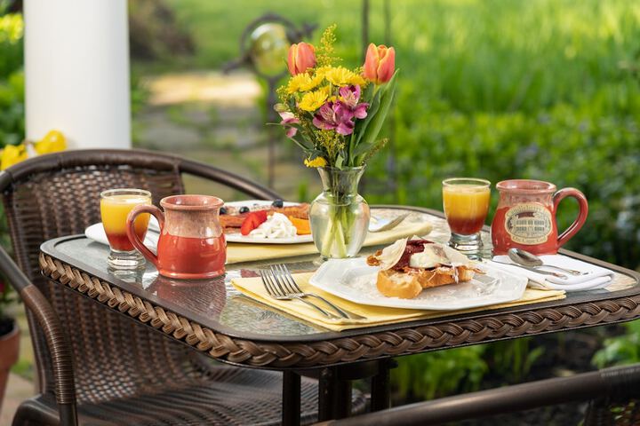 Breakfast/Coffee Service 107 of 121
