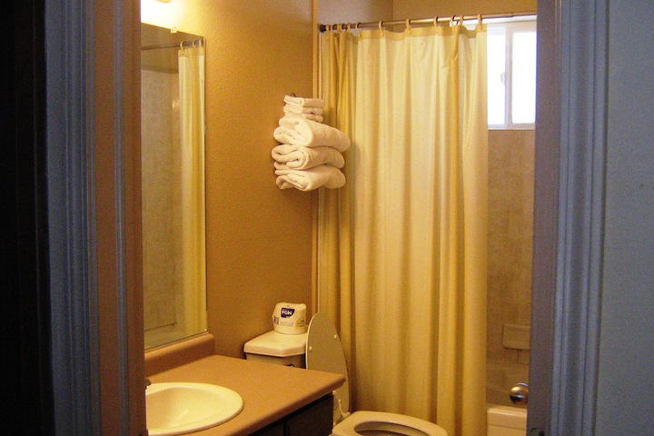 Room 32 of 44