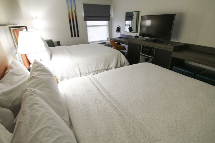Room 17 of 44