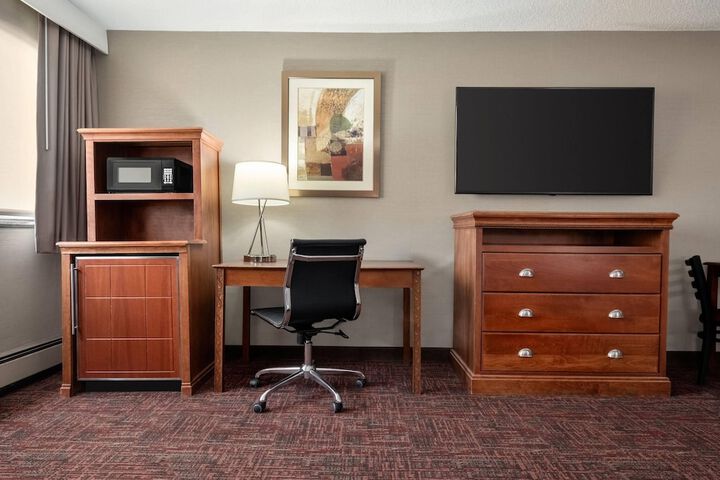 Ramada by Wyndham Grand Forks