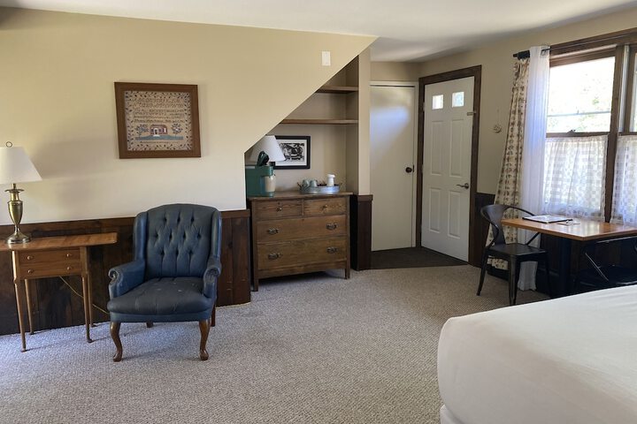 Room 98 of 294