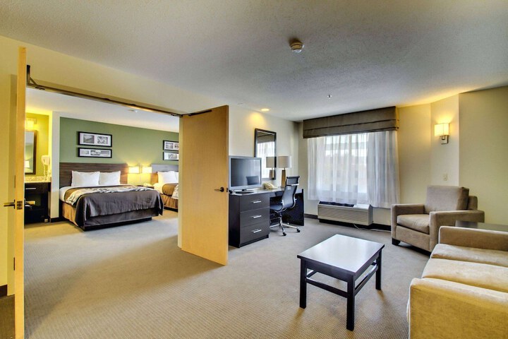 Room 10 of 31