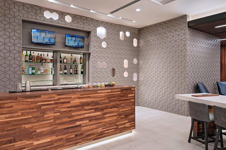 Courtyard by Marriott Houston Sugar Land / Lake Pointe