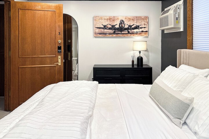 DTW Suites