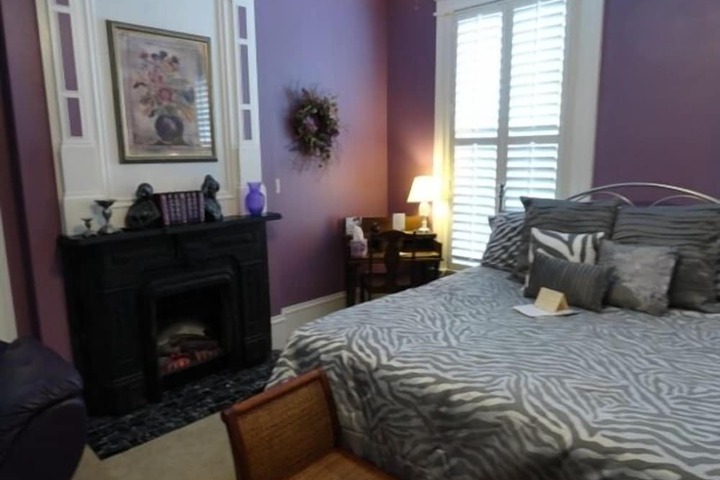 Room 7 of 14