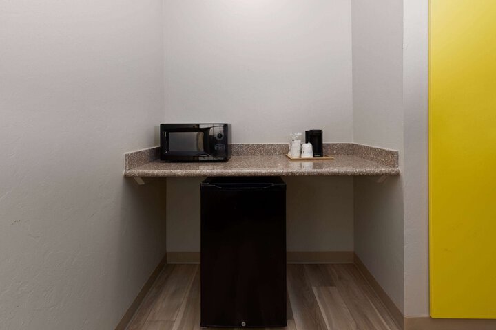 Room 13 of 42