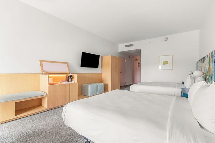 Room 126 of 164