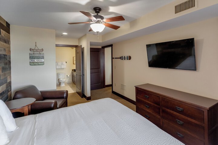 Room 121 of 250