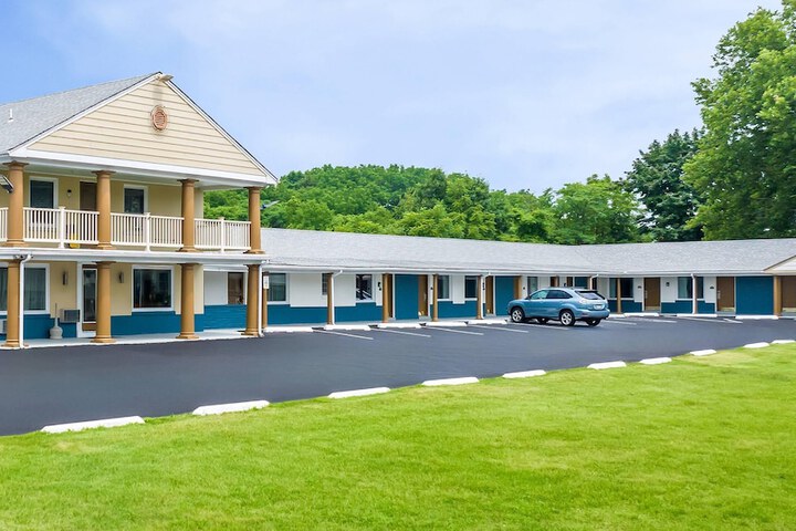 Econo Lodge Palmyra - Hershey