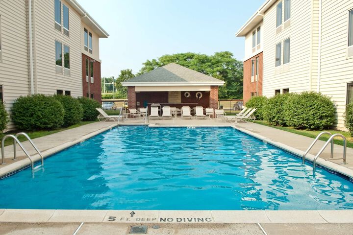 Pool 14 of 169