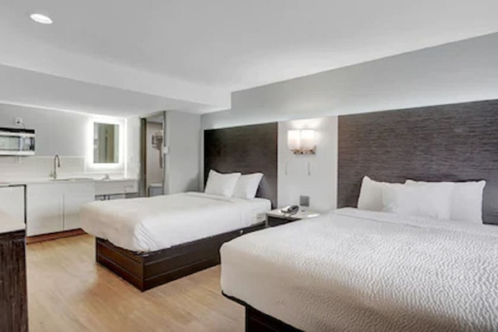 Room 29 of 43