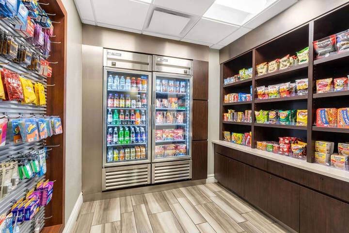 La Quinta Inn & Suites by Wyndham Denver Boulder-Louisville