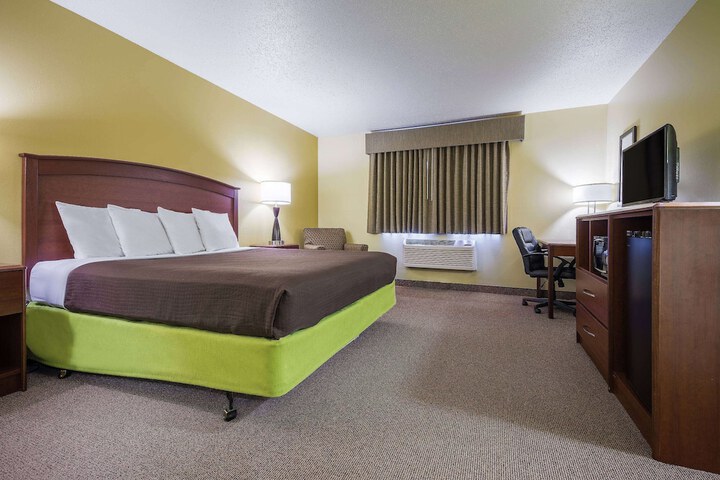 Room 14 of 19