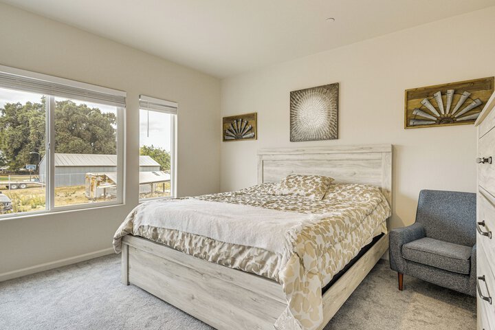 Chowchilla Home w / Private Patio!
