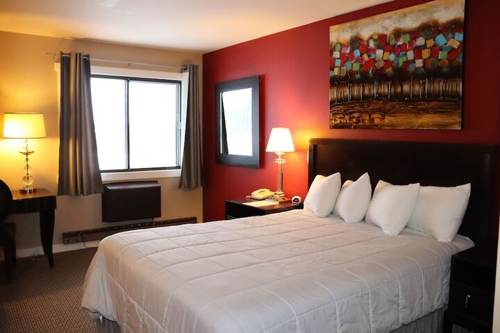 Room 16 of 44