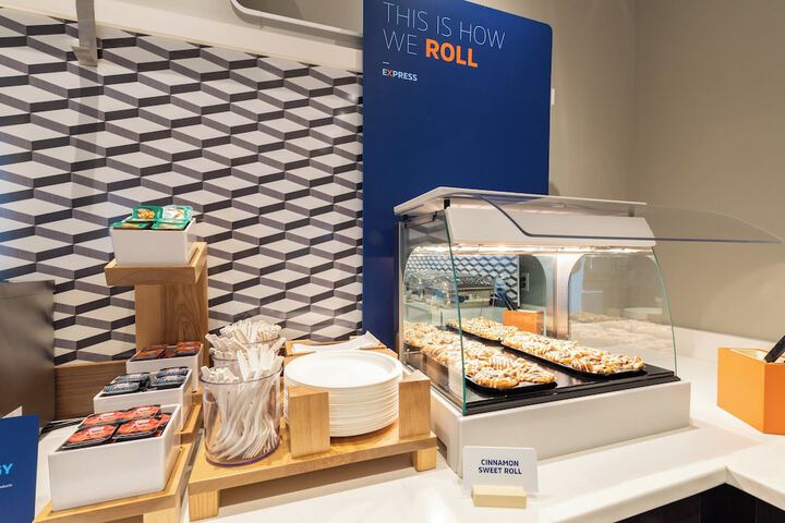 Holiday Inn Express Miami Airport Blue Lagoon Area by IHG