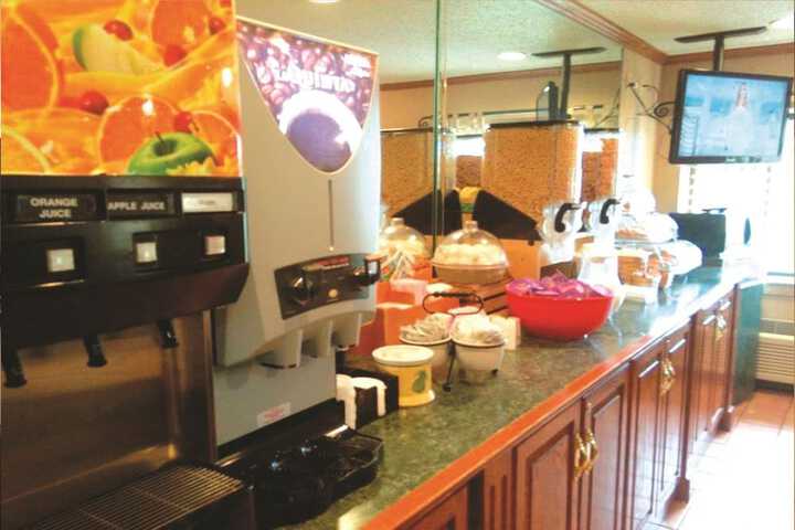 Breakfast/Coffee Service 47 of 50