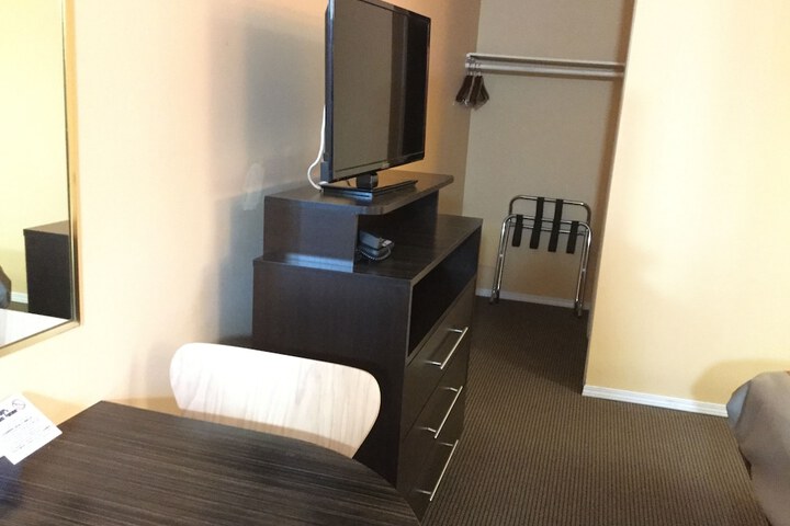 Room 46 of 98