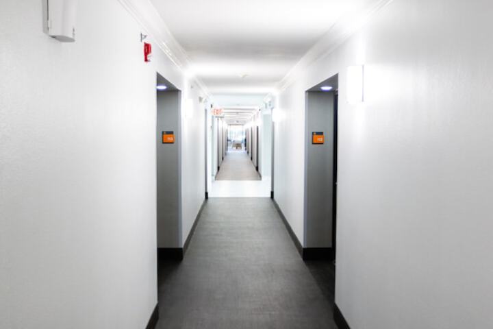Ballroom/Hall 46 of 55