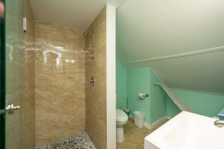 Room 21 of 50