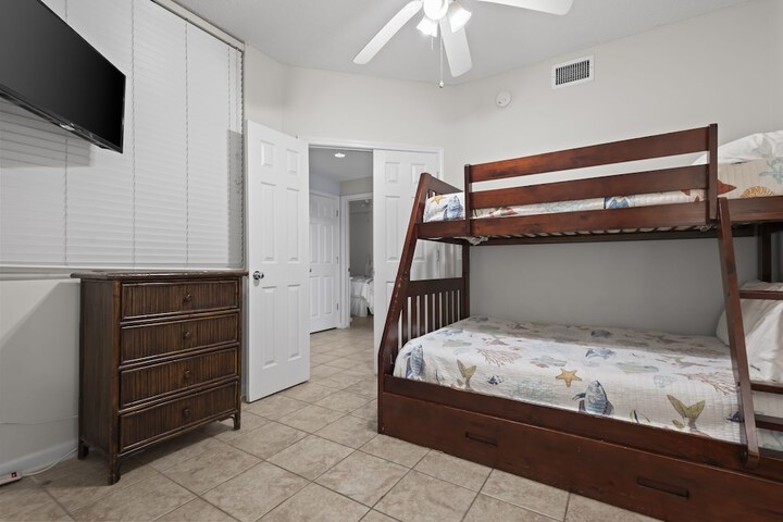Room 33 of 53
