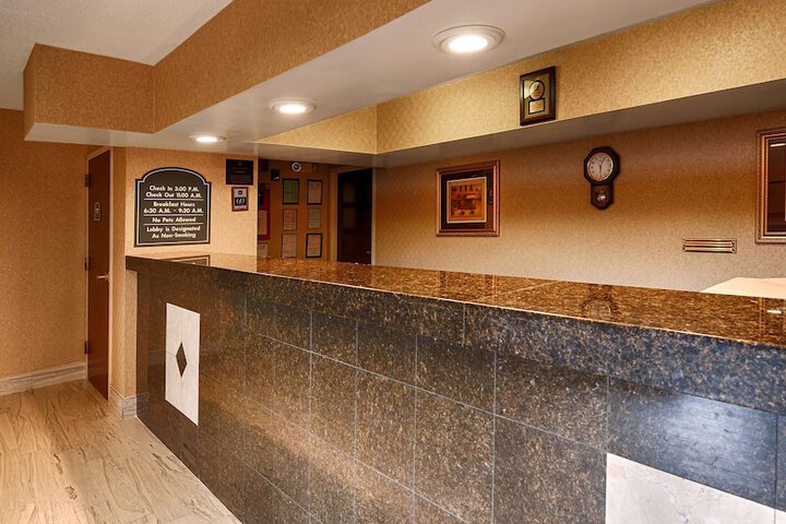 Hotel Interior 7 of 20