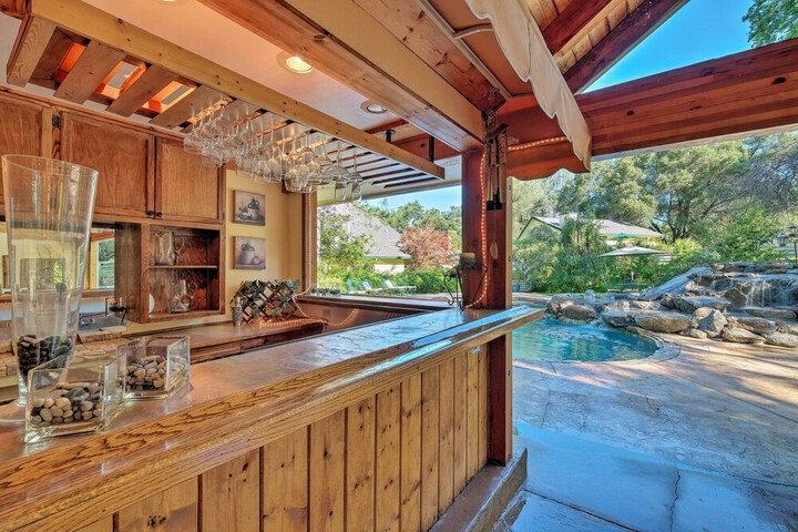 Sonora Home on 10 Resort Acres w / Shared Pool!