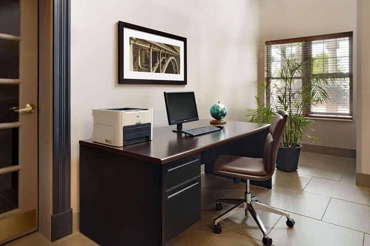 Business Center 14 of 14