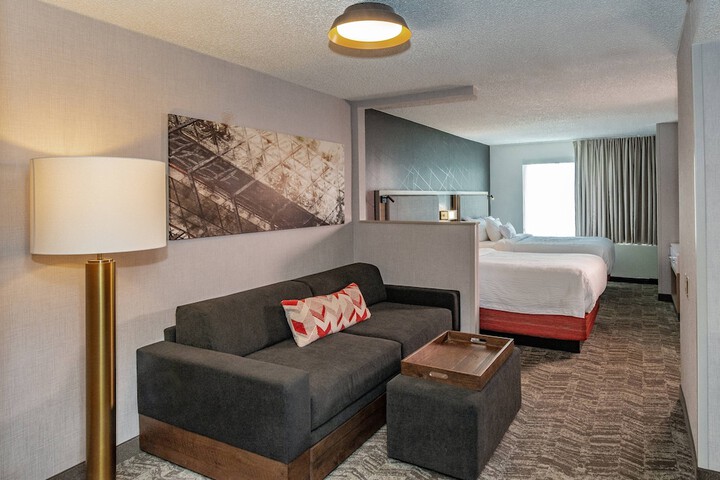 Room 21 of 33