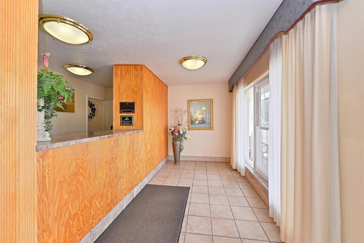 Hotel Interior 6 of 16