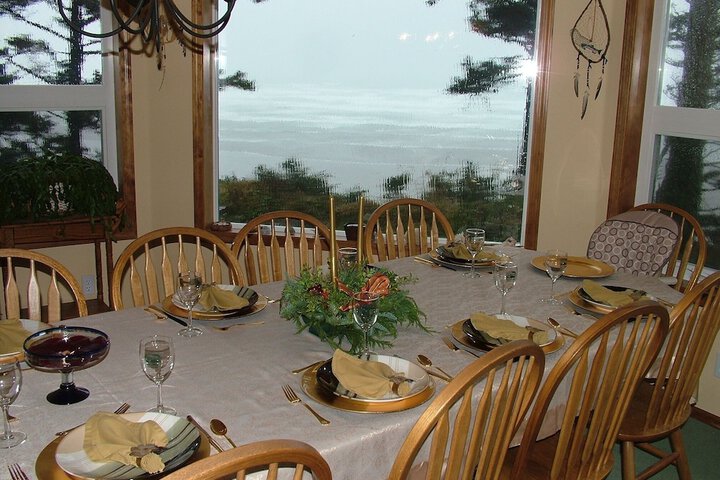 Dining 20 of 31
