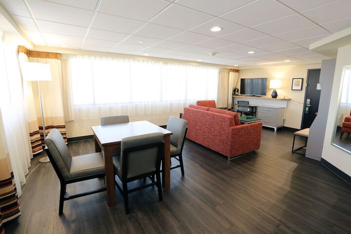 Holiday Inn Champaign by IHG