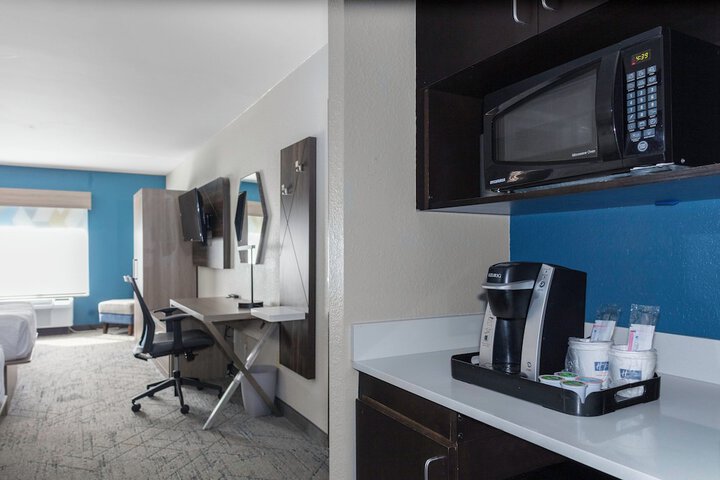 Room 19 of 58