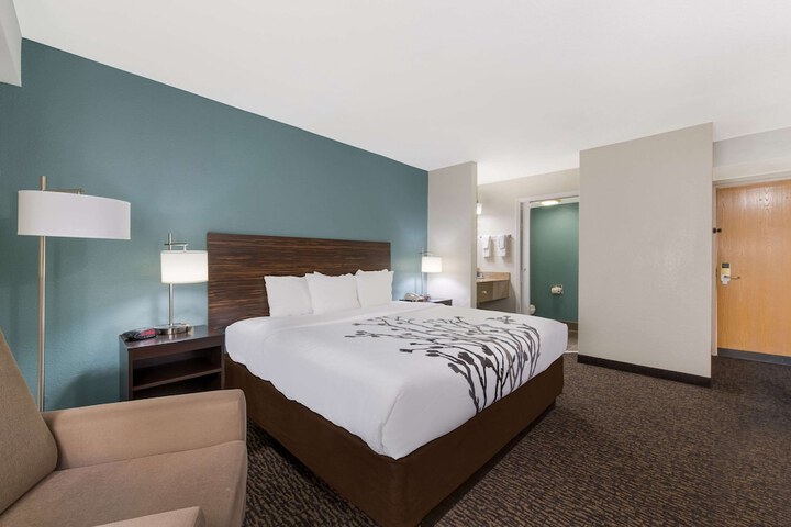 Room 34 of 36