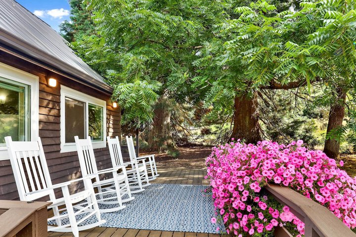 Cozy Ferndale Studio on 20-acre Working Farm!