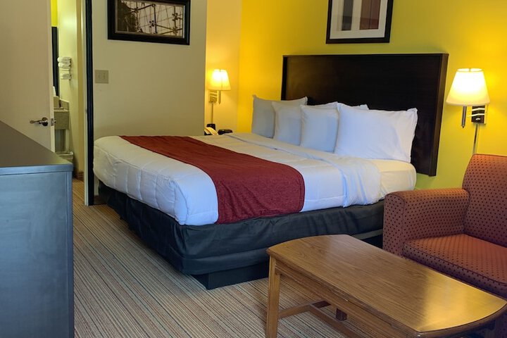 Room 28 of 51