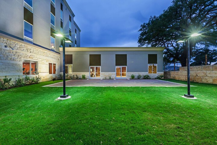 Terrace/Patio 47 of 50
