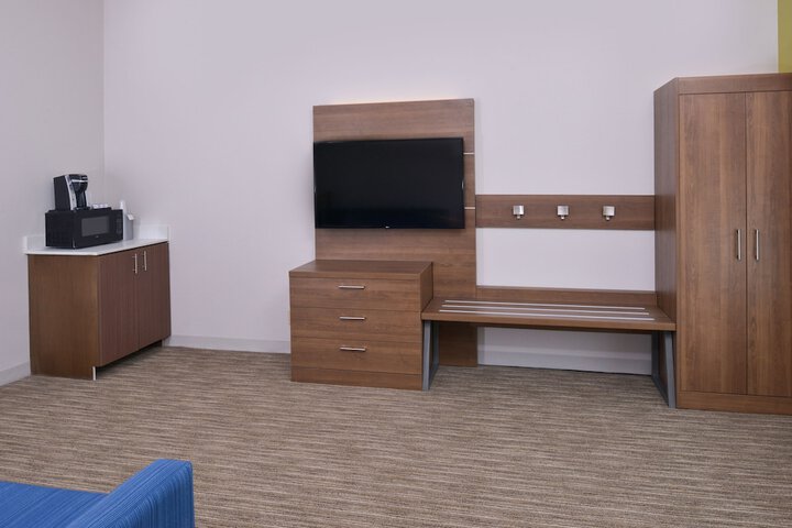 Room 27 of 55