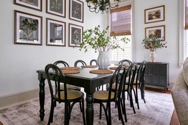 111 Waldburg street Beautifully Renovated Historic 5 bedroom 5 bath
