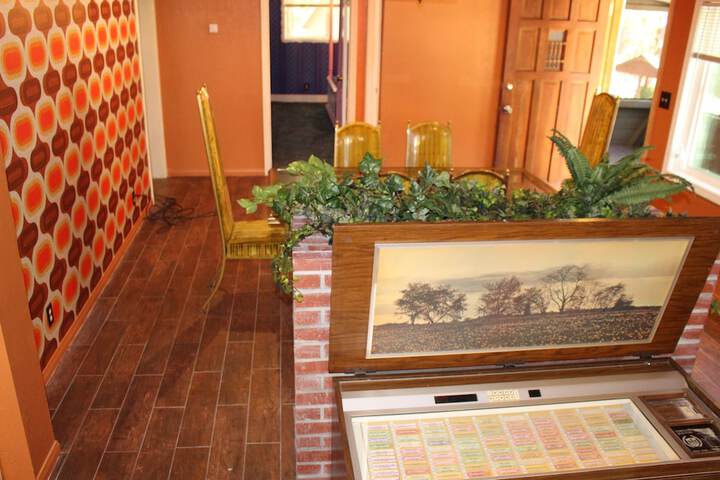 Room 20 of 77