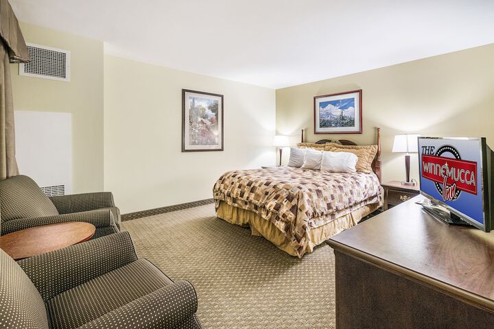 Room 25 of 38