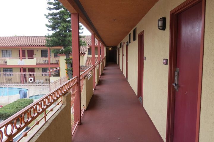 Hotel 6 of 58