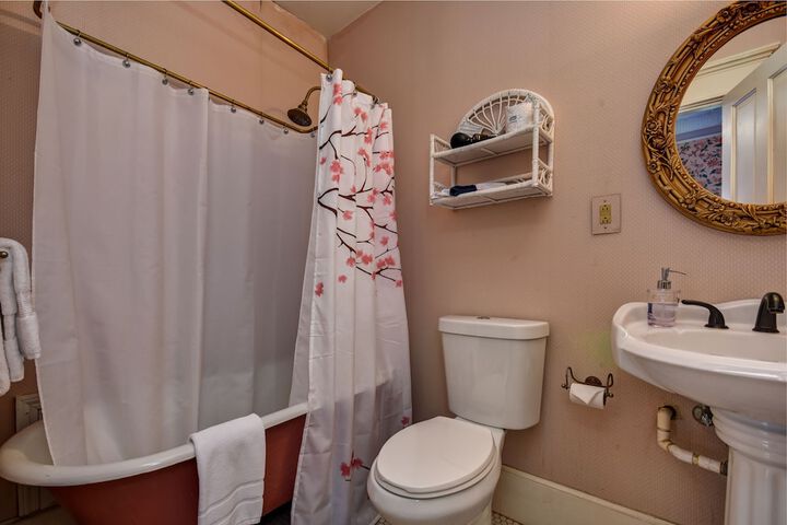 Room 17 of 78