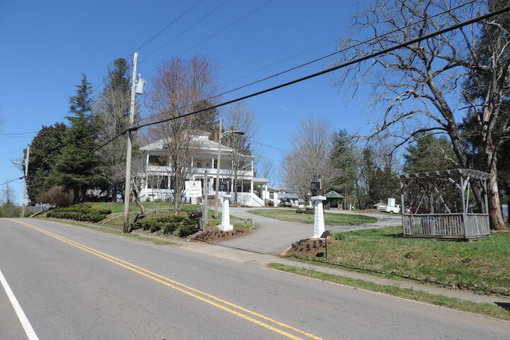 Hotel 4 of 80
