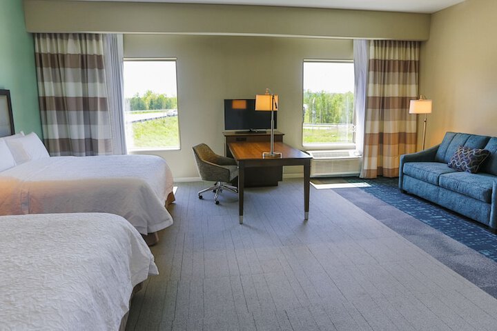 Room 32 of 64