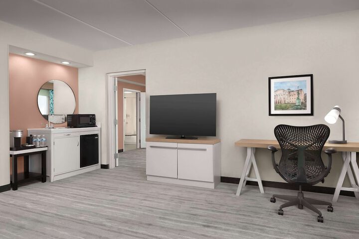 Room 32 of 44