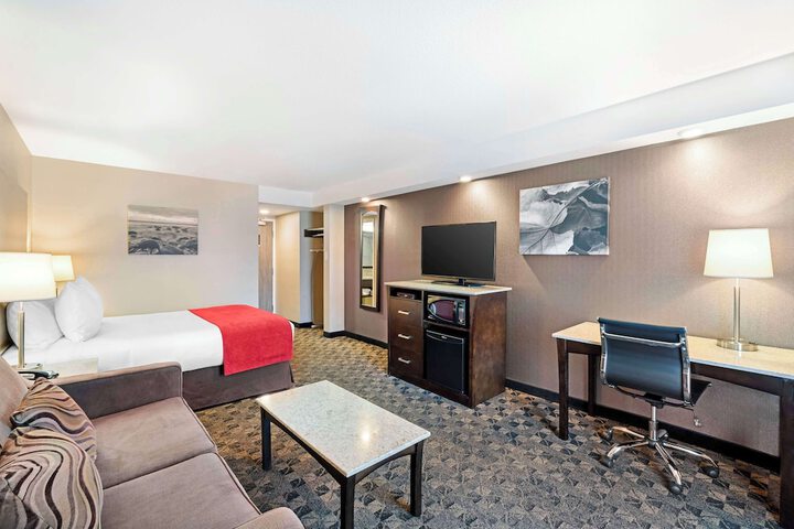 Room 44 of 58