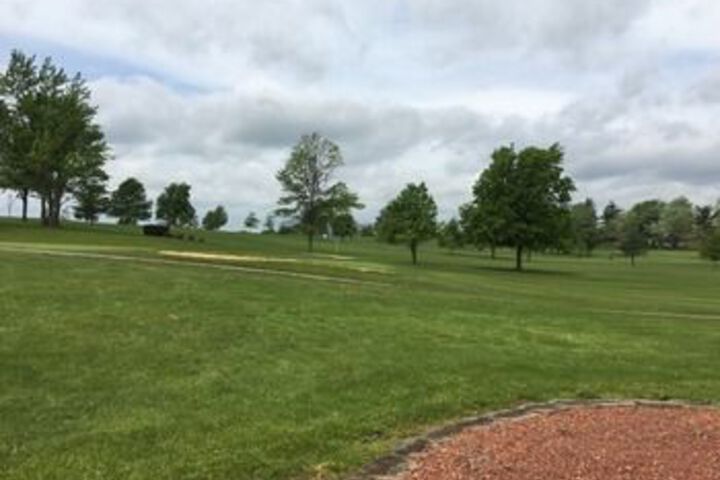 Bright Leaf Golf Resort